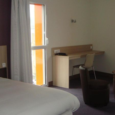 The Originals Access, Hotel Cholet Gare Exterior photo