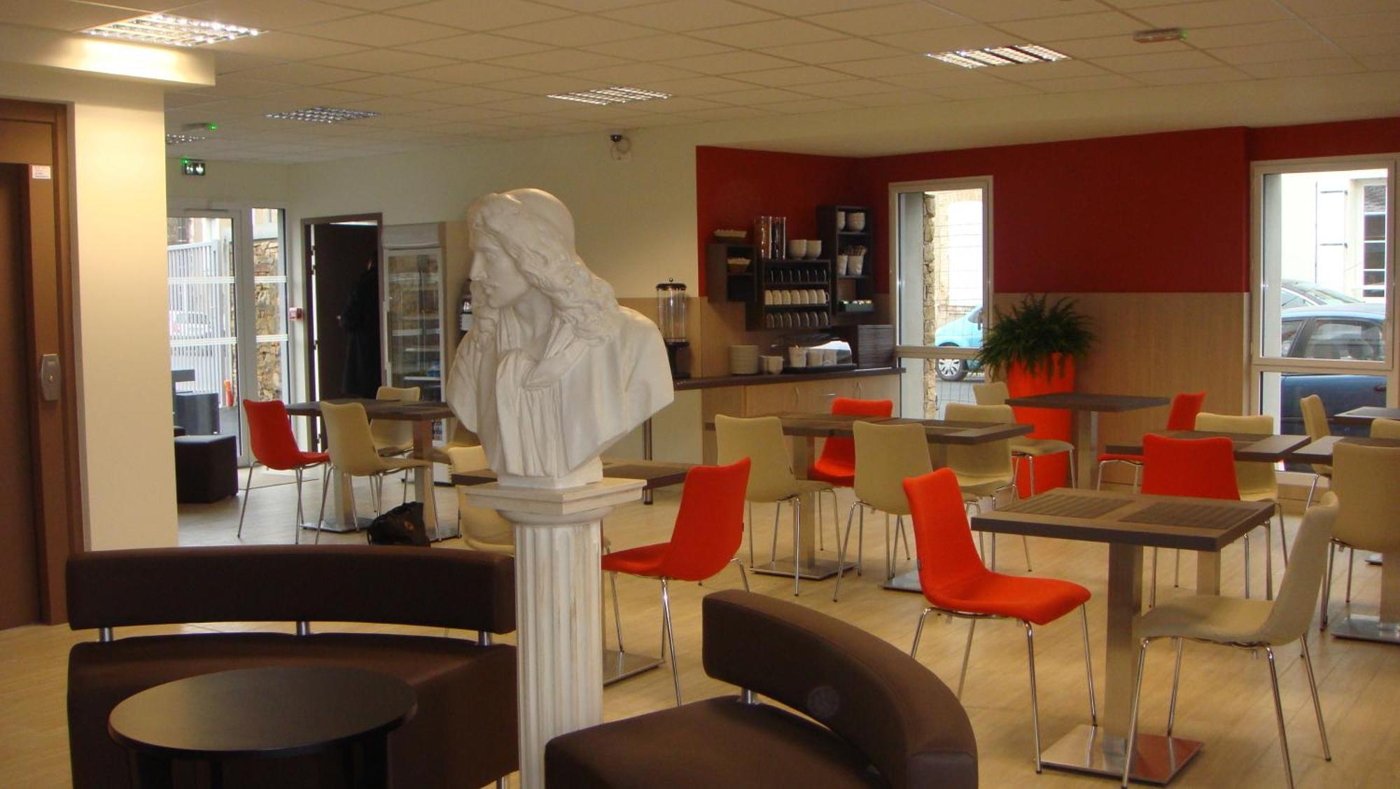 The Originals Access, Hotel Cholet Gare Exterior photo